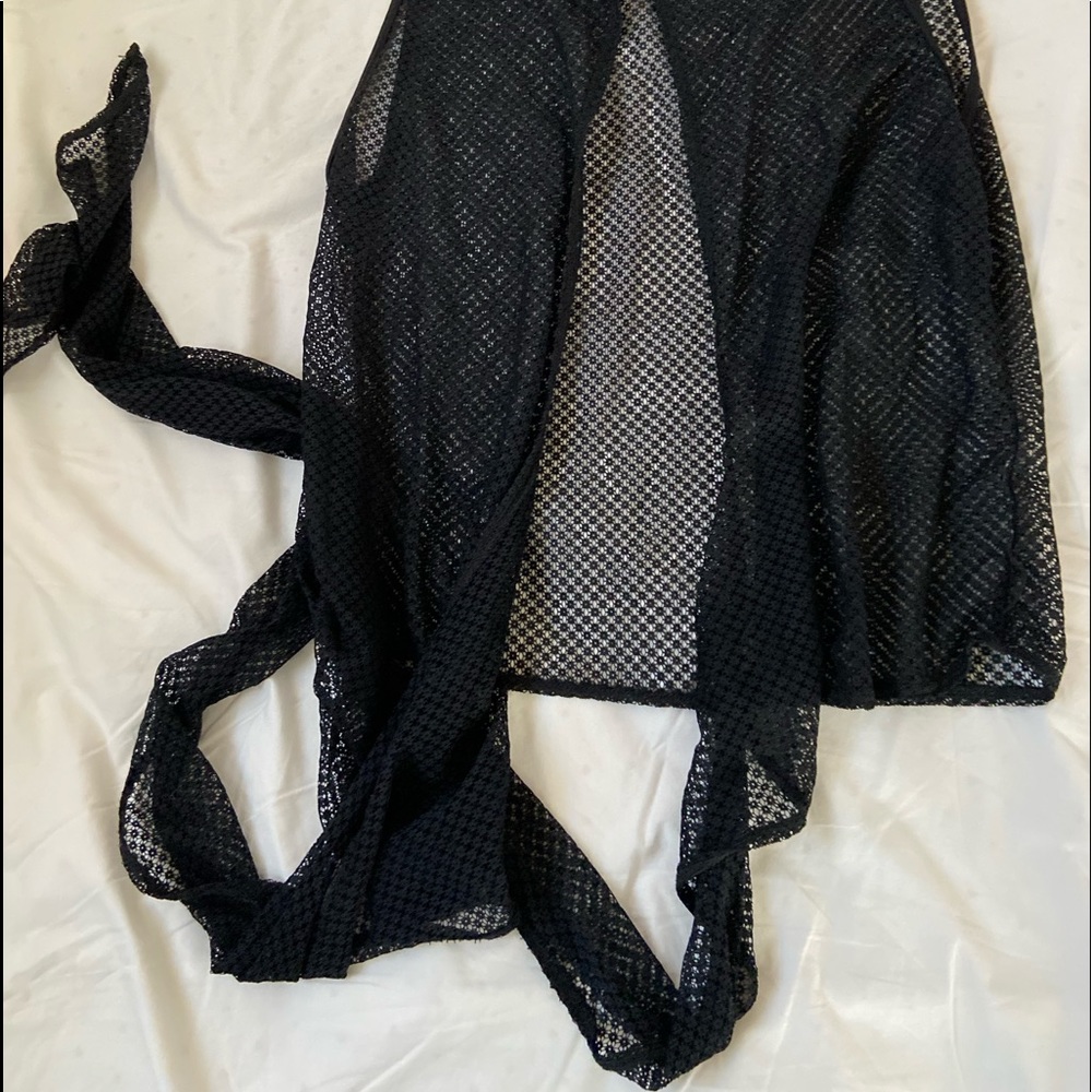 FABLETICS mesh top - Picture 4 of 4